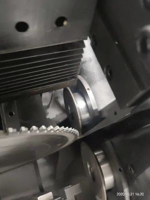 عالية الدقة عالية الدقة CNC شفرة شفرة طحن آلة